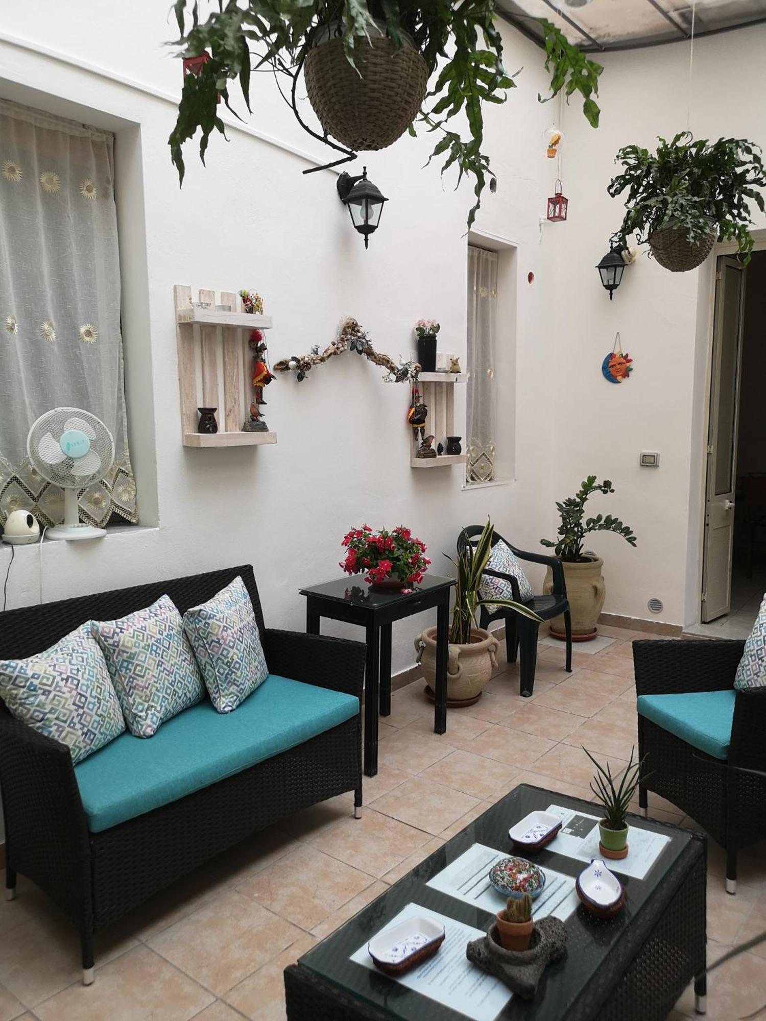 B&B Casa Valeria Catania Bagian luar foto